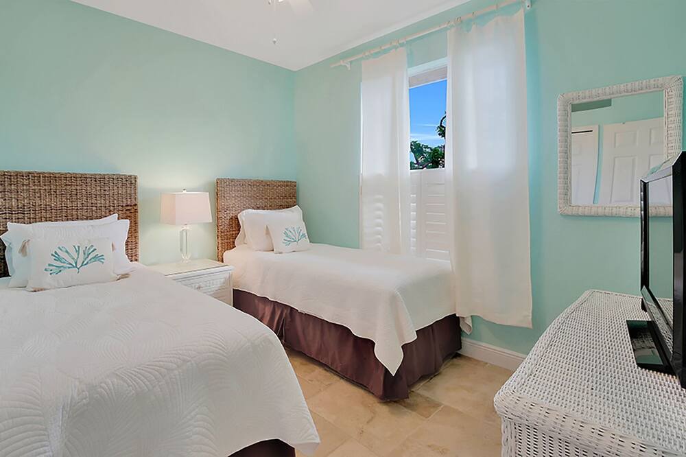 Photo of Bedroom in Marco Island