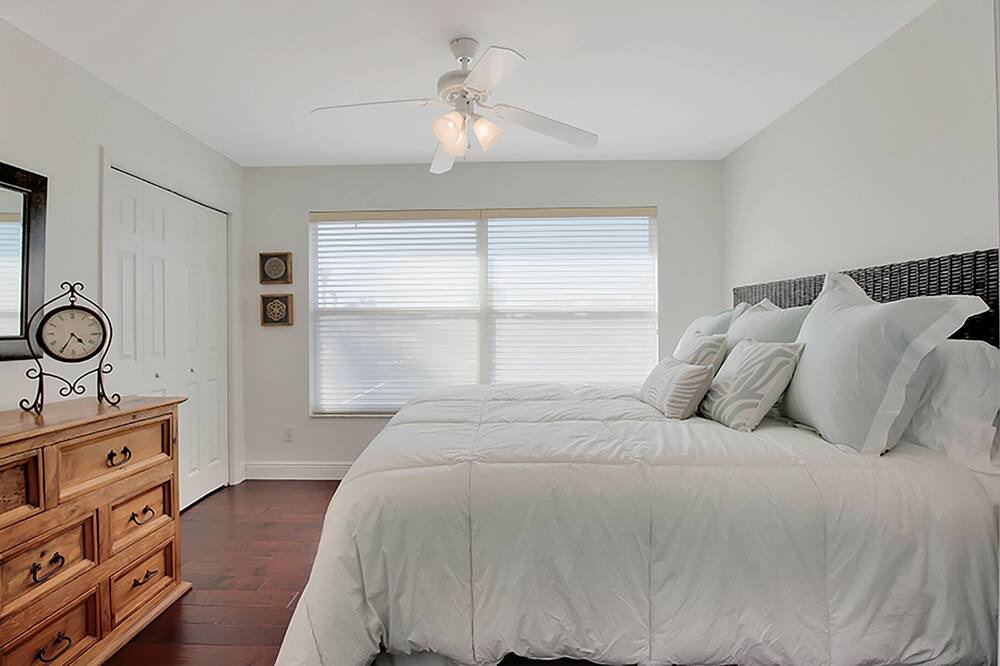 Photo of Bedroom in Marco Island