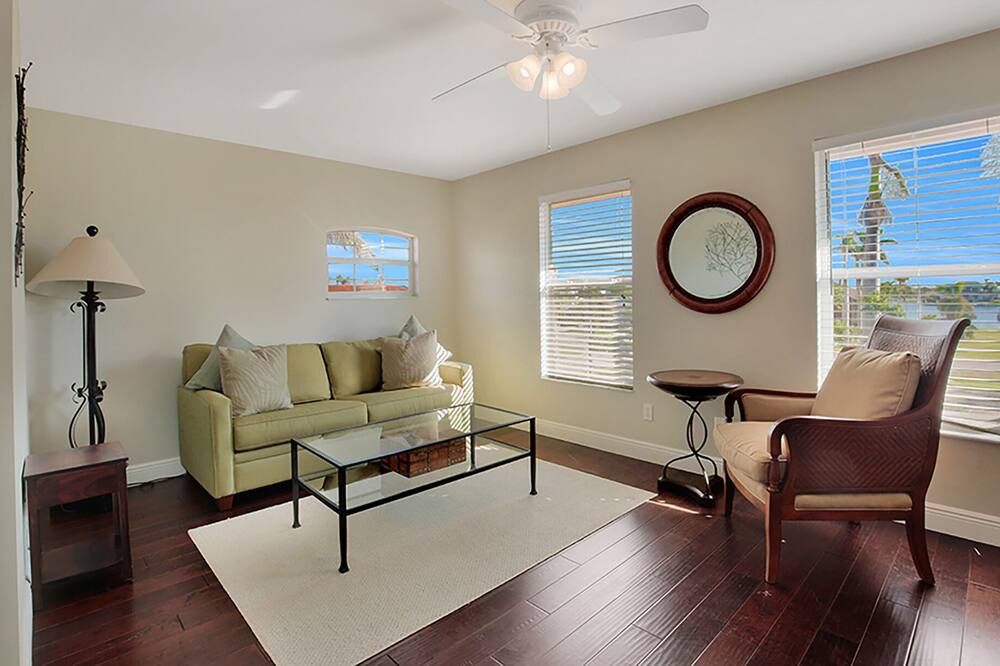 Photo of Livingroom in Marco Island