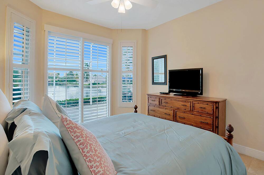Photo of Bedroom in Marco Island