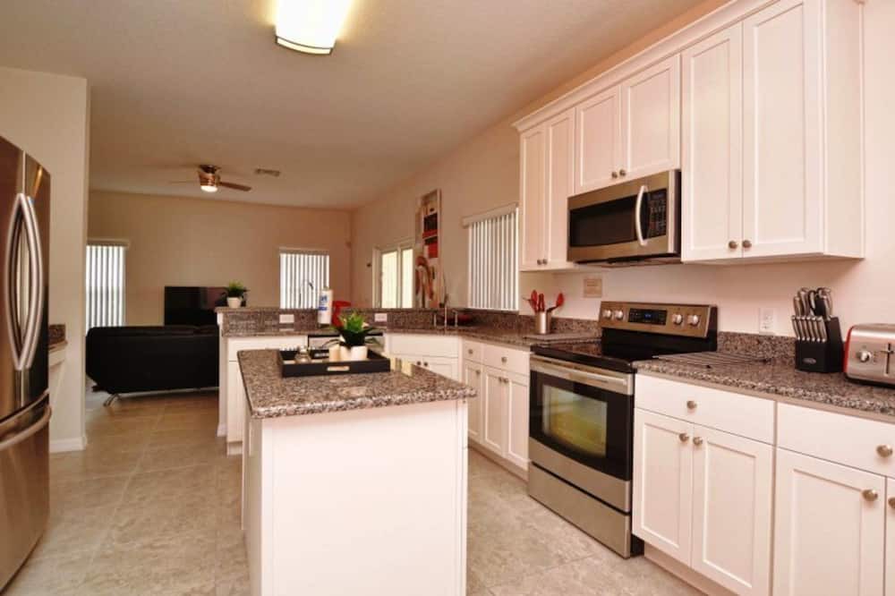 Photo of Kitchen in West Haven
