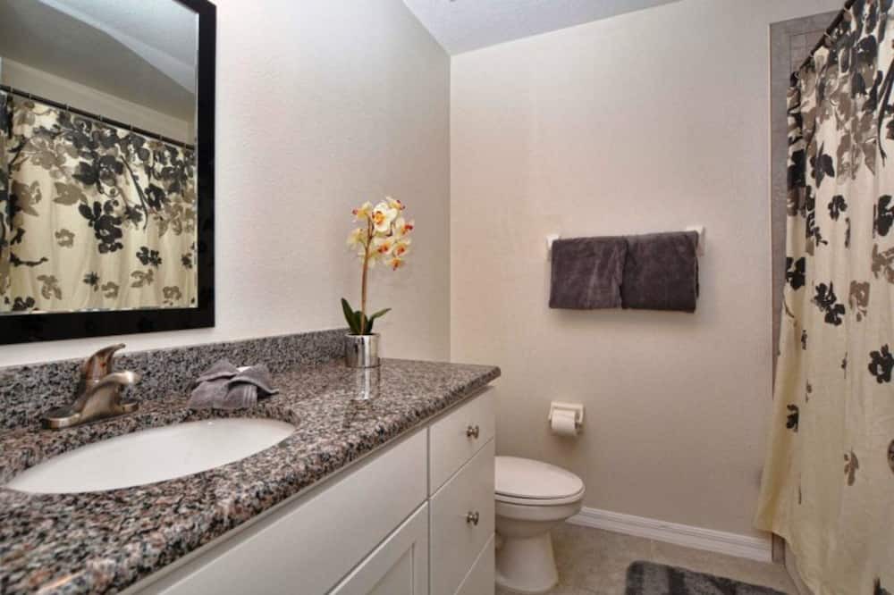 Photo of Bathroom in West Haven