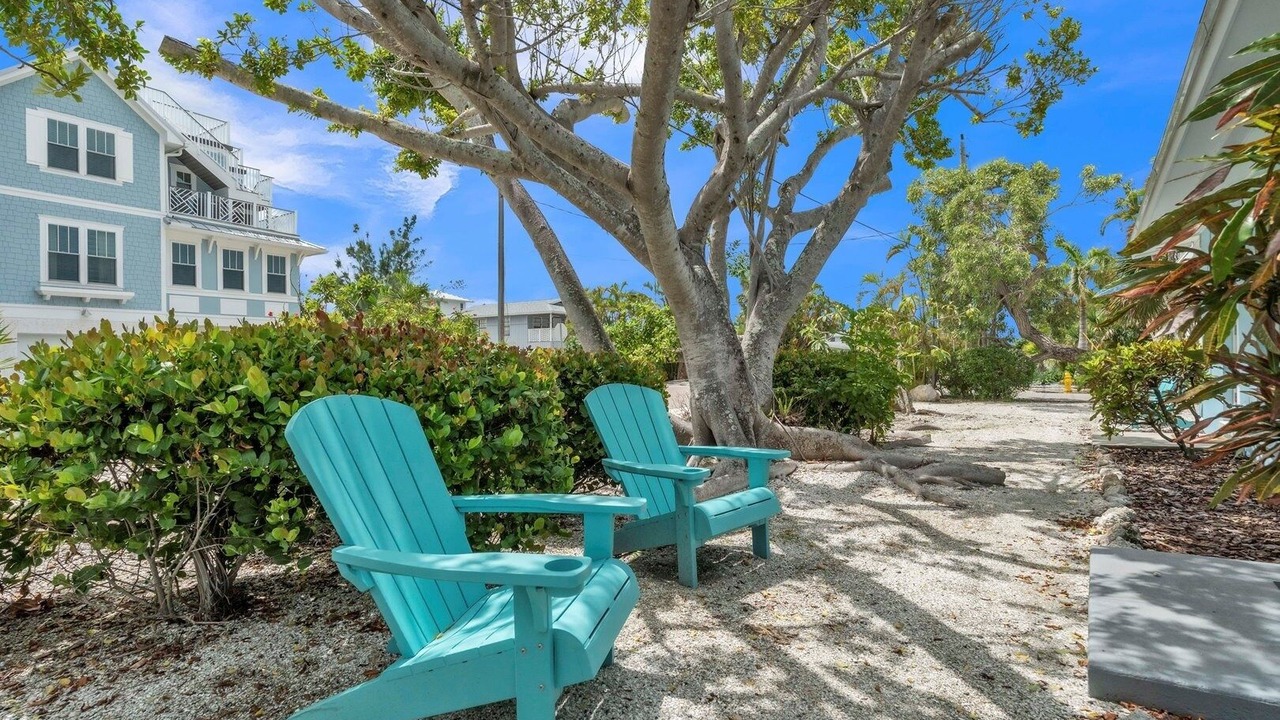 Photo of Others in Anna Maria
