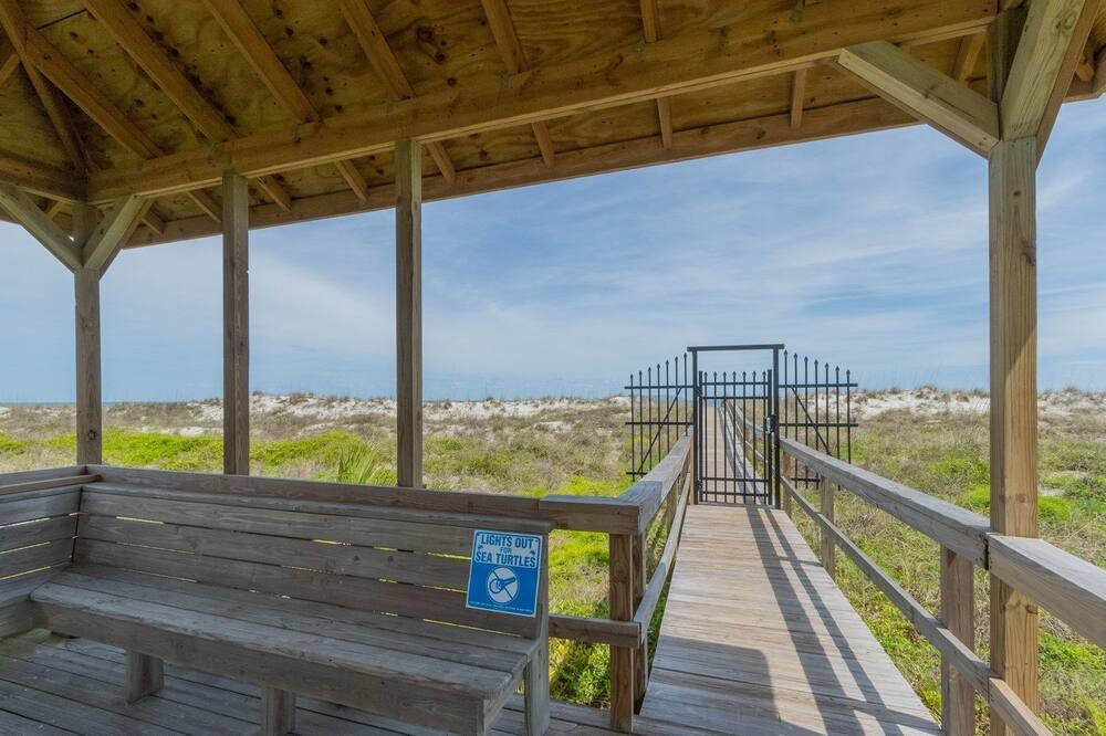 Photo of Outdoor in Surfcrest Village