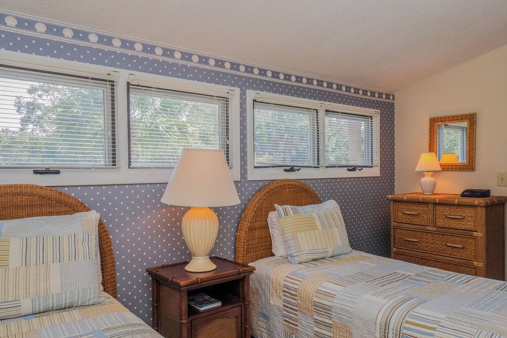 Photo of Bedroom in Tarpon Pond