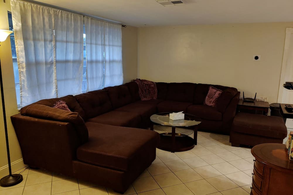 Photo of Livingroom in Sea Ranch On The Gulf