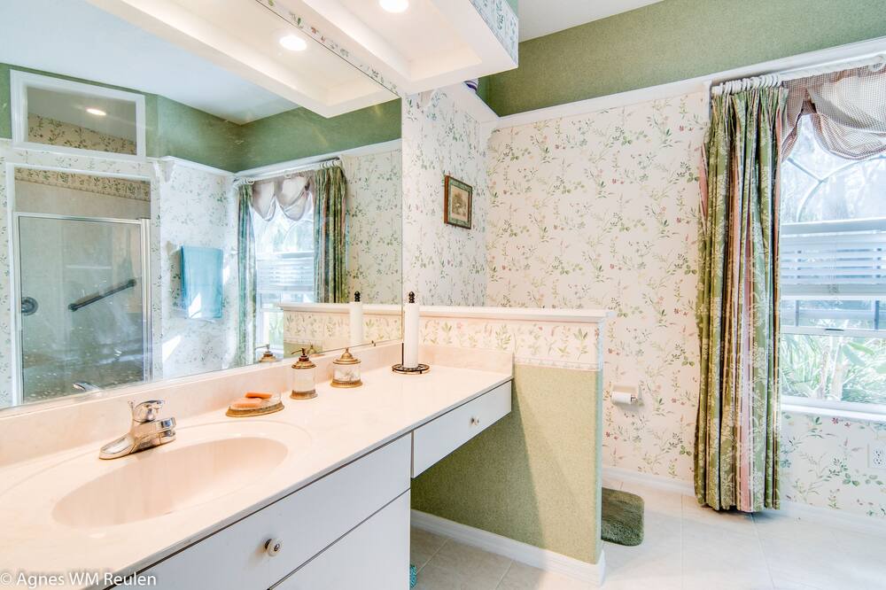 Photo of Bathroom in Hernando