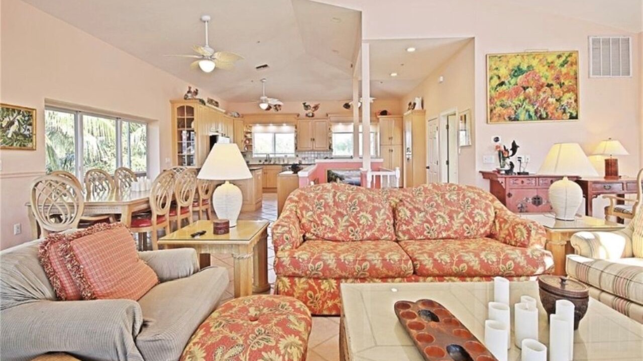 Photo of Others in Jose's Hideaway