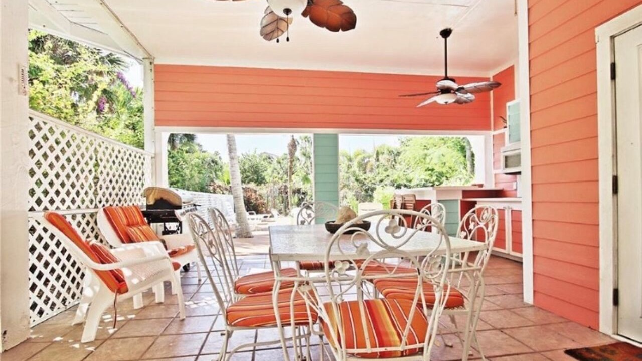 Photo of Others in Jose's Hideaway