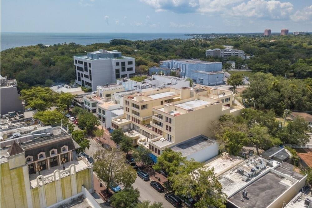 Photo of Outdoor in Coconut Grove