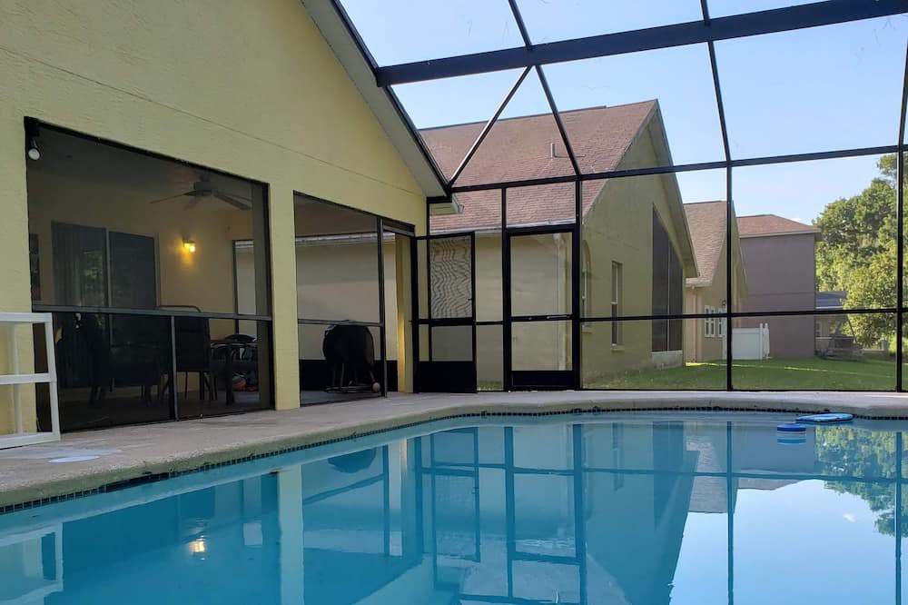 Photo of Outdoor in Meadow Pointe