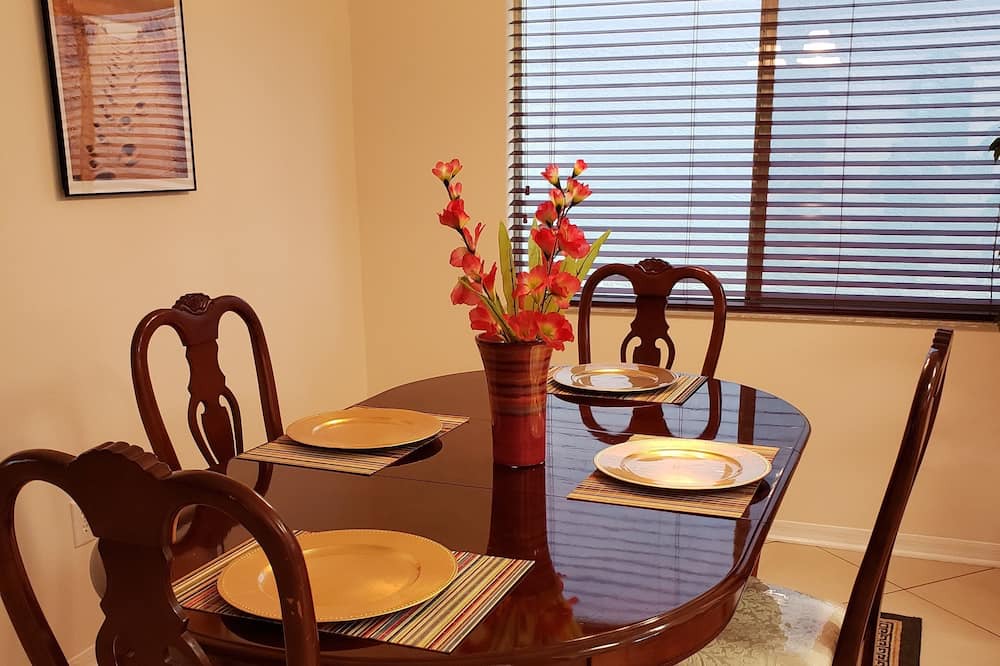 Photo of Kitchen in Meadow Pointe