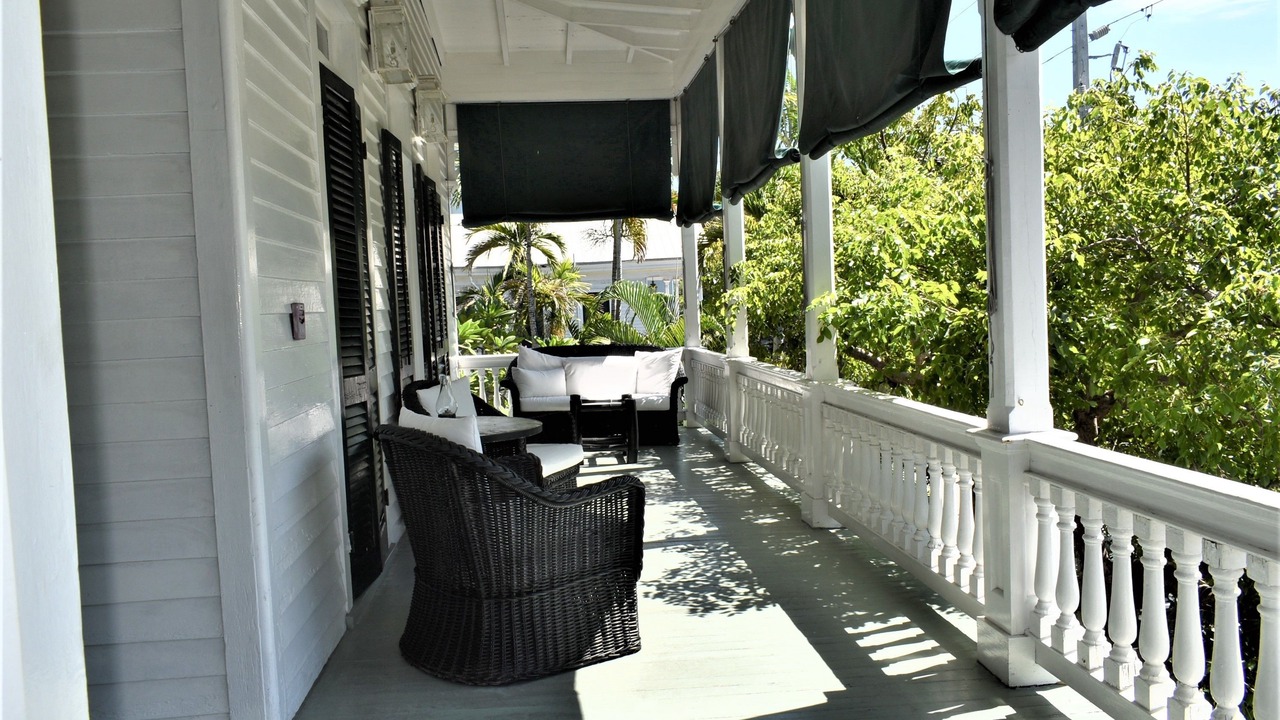 Photo of Patio Balcony in Historic Seaport