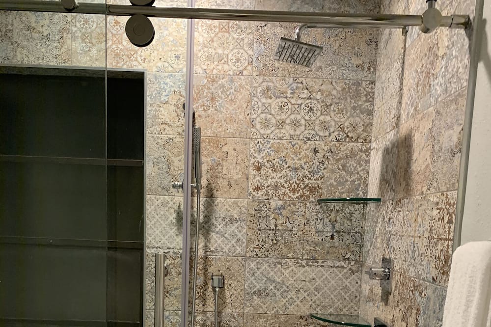 Photo of Bathroom in Safety Harbor