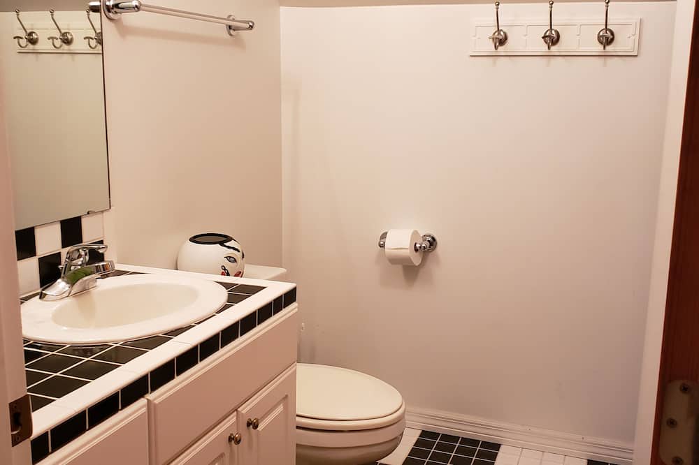 Photo of Bathroom in Hawthorne