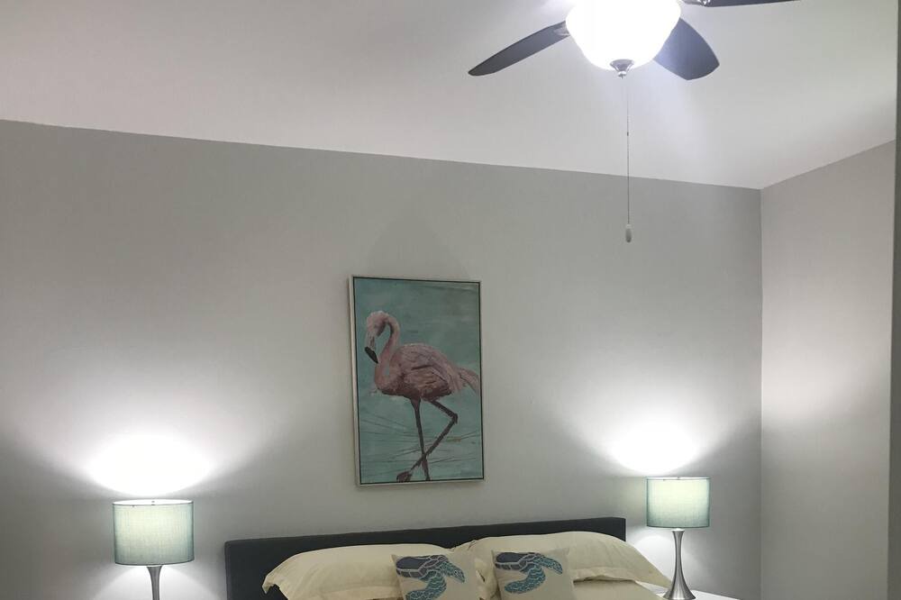 Photo of Bedroom in Kings Lake