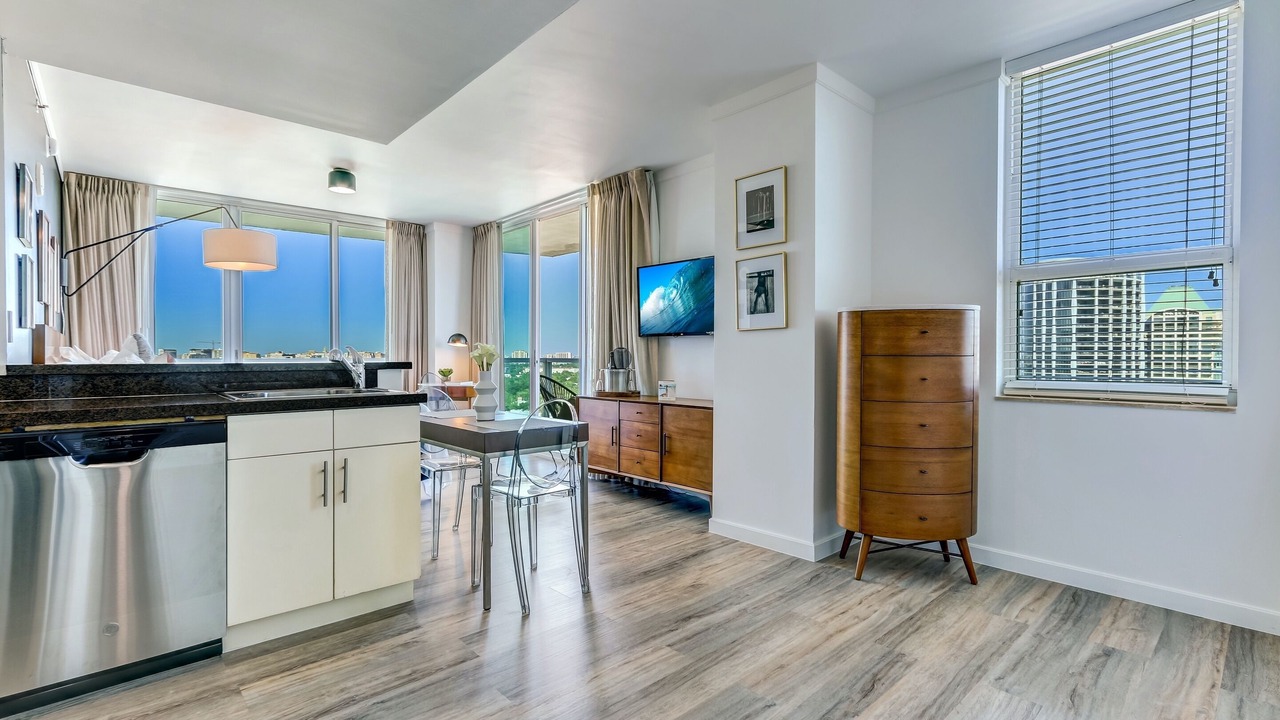 Photo of Bedroom in Coconut Grove