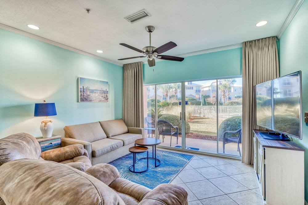 Photo of Bedroom in Frangista Beach