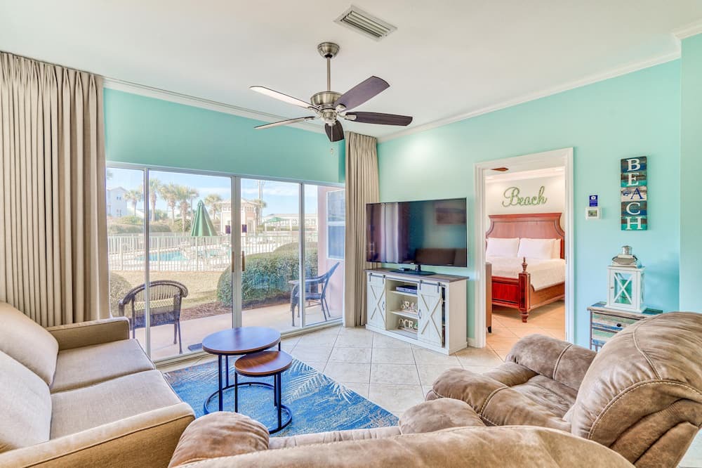 Photo of Bedroom in Frangista Beach