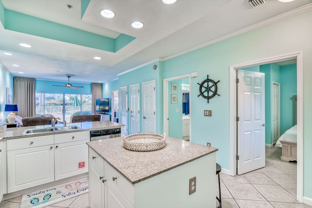 Photo of Bedroom in Frangista Beach