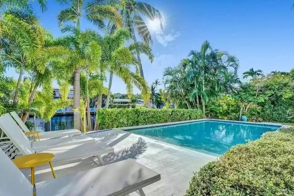Photo of Outdoor in Lighthouse Point