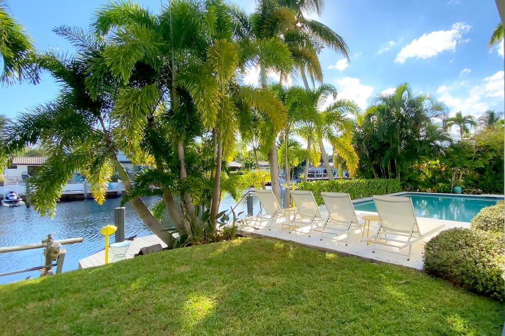 Photo of Outdoor in Lighthouse Point