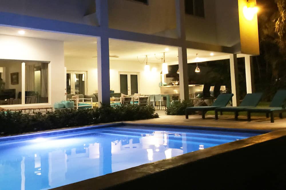 Photo of Outdoor in Lighthouse Point