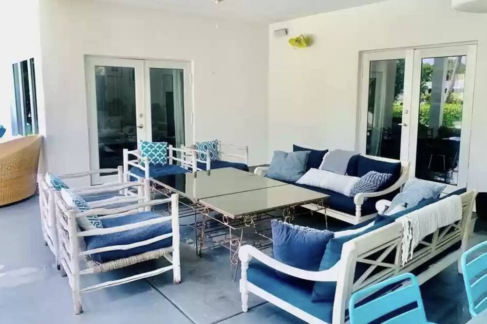 Photo of Patio Balcony in Lighthouse Point