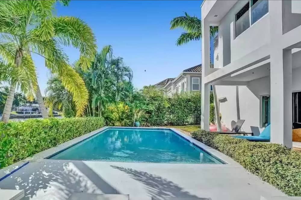 Photo of Outdoor in Lighthouse Point
