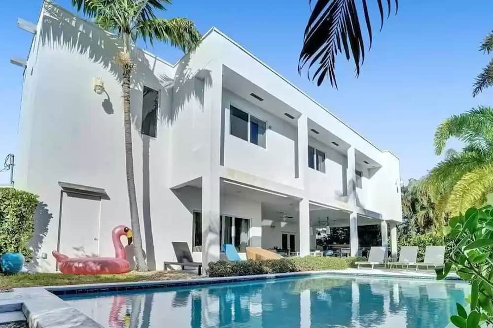 Photo of Outdoor in Lighthouse Point