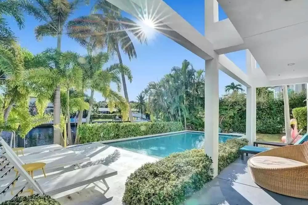 Photo of Outdoor in Lighthouse Point