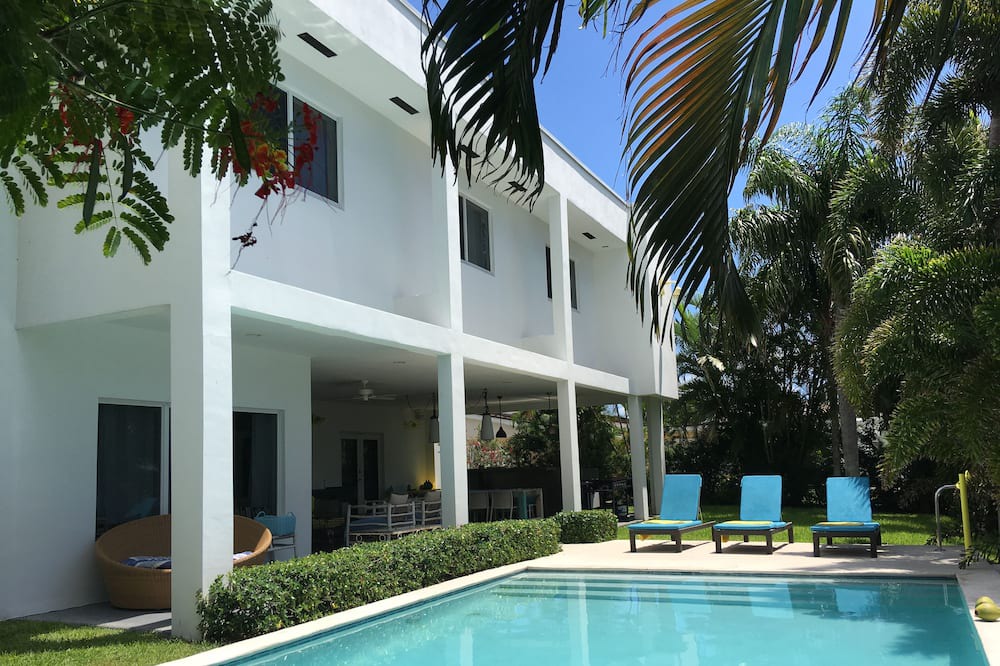 Photo of Outdoor in Lighthouse Point