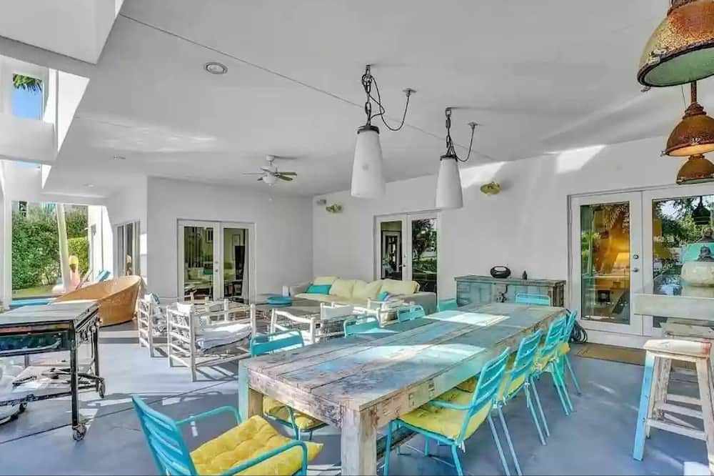 Photo of Bedroom in Lighthouse Point