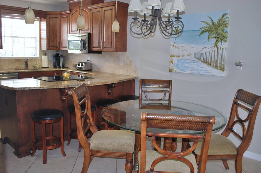 Photo of Kitchen in New Smyrna Beach