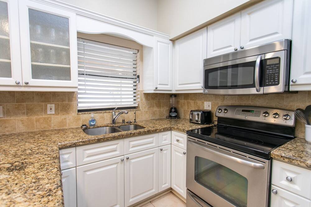 Photo of Kitchen in Dania Beach