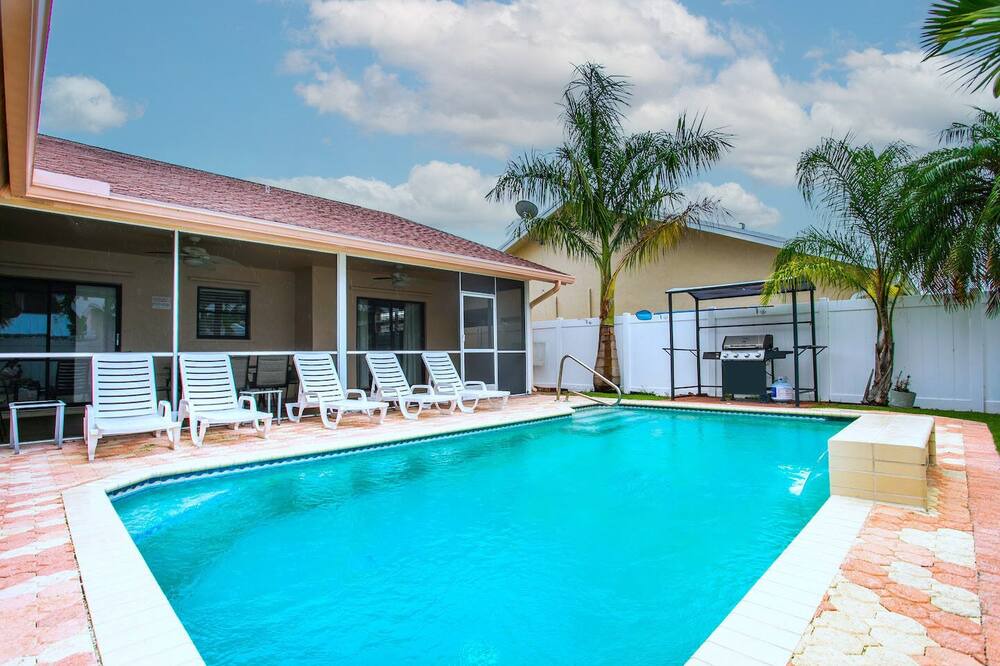 Photo of Outdoor in Dania Beach