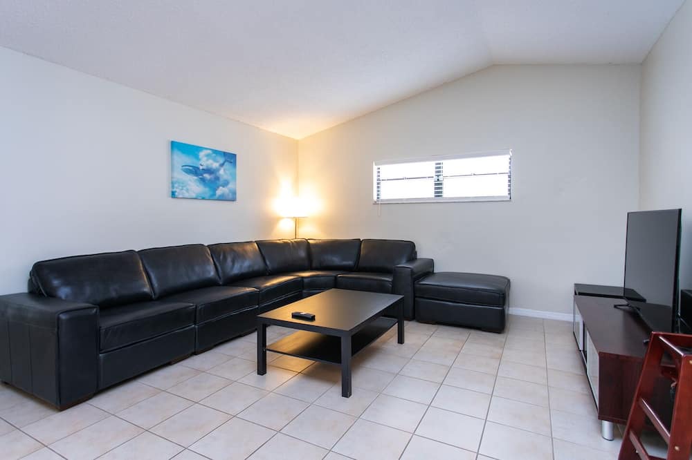 Photo of Livingroom in Dania Beach