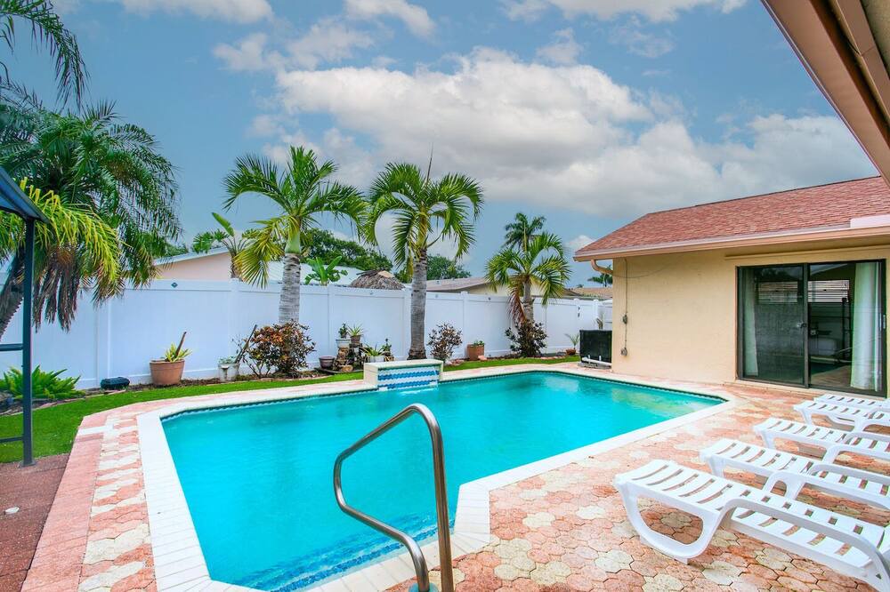 Photo of Outdoor in Dania Beach