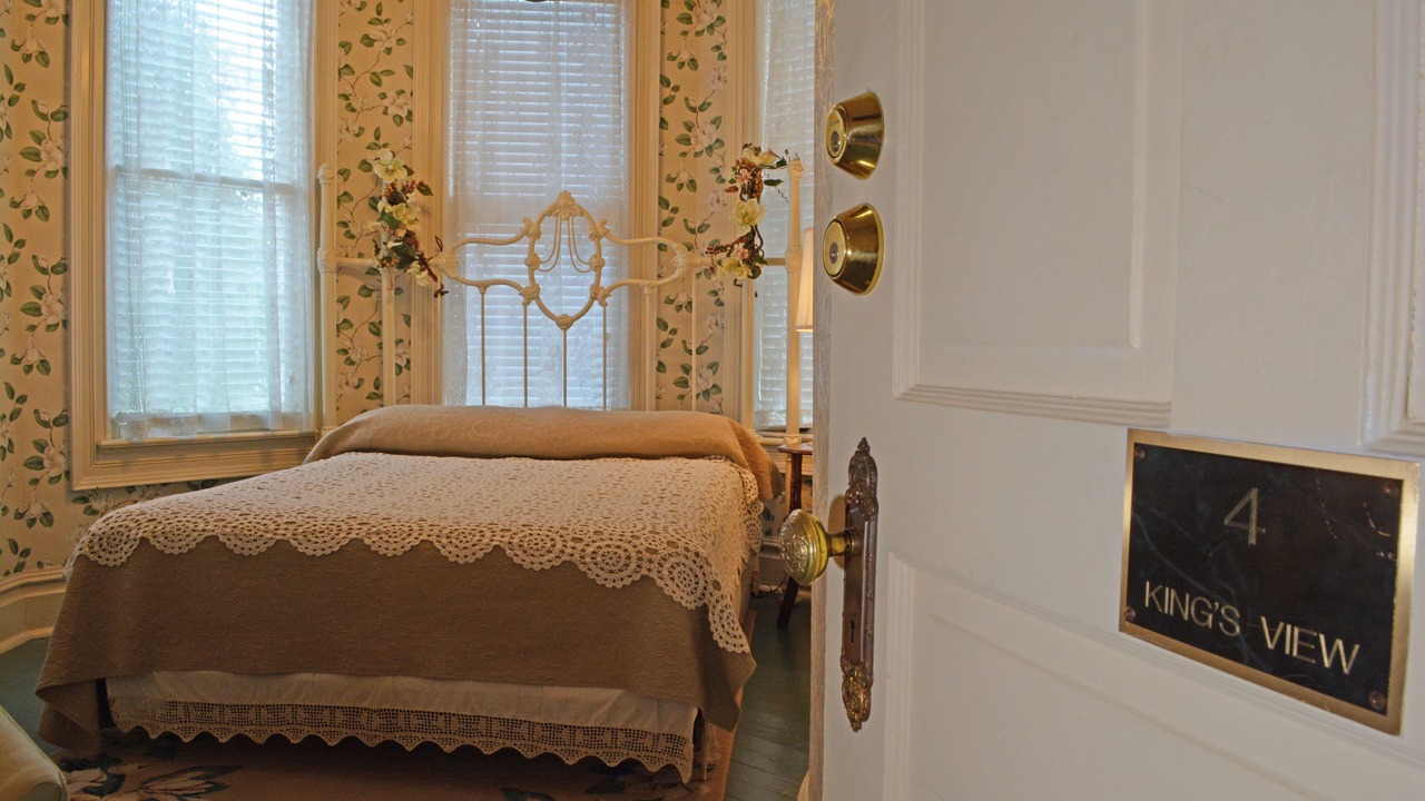 Photo of Bedroom in Quincy
