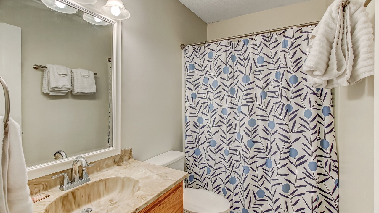 Photo of Bathroom in Fernandina Beach