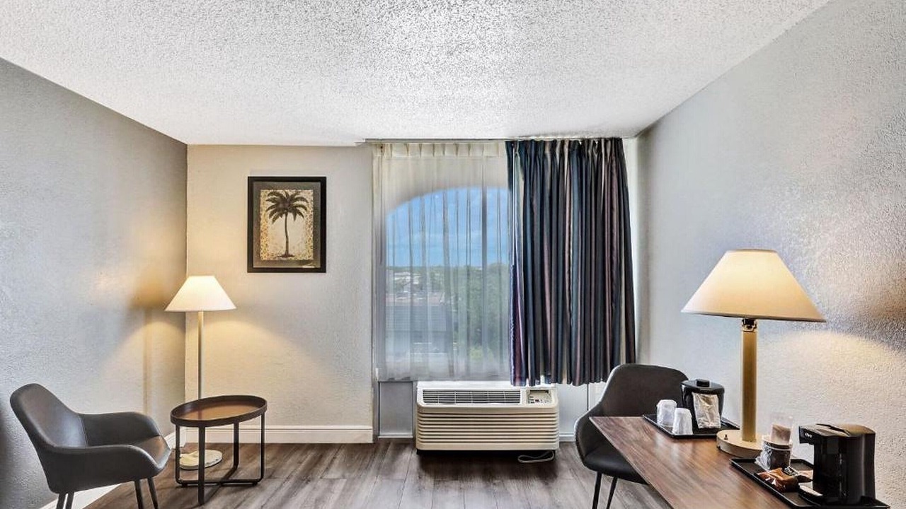 Photo of Livingroom in Survey Creek