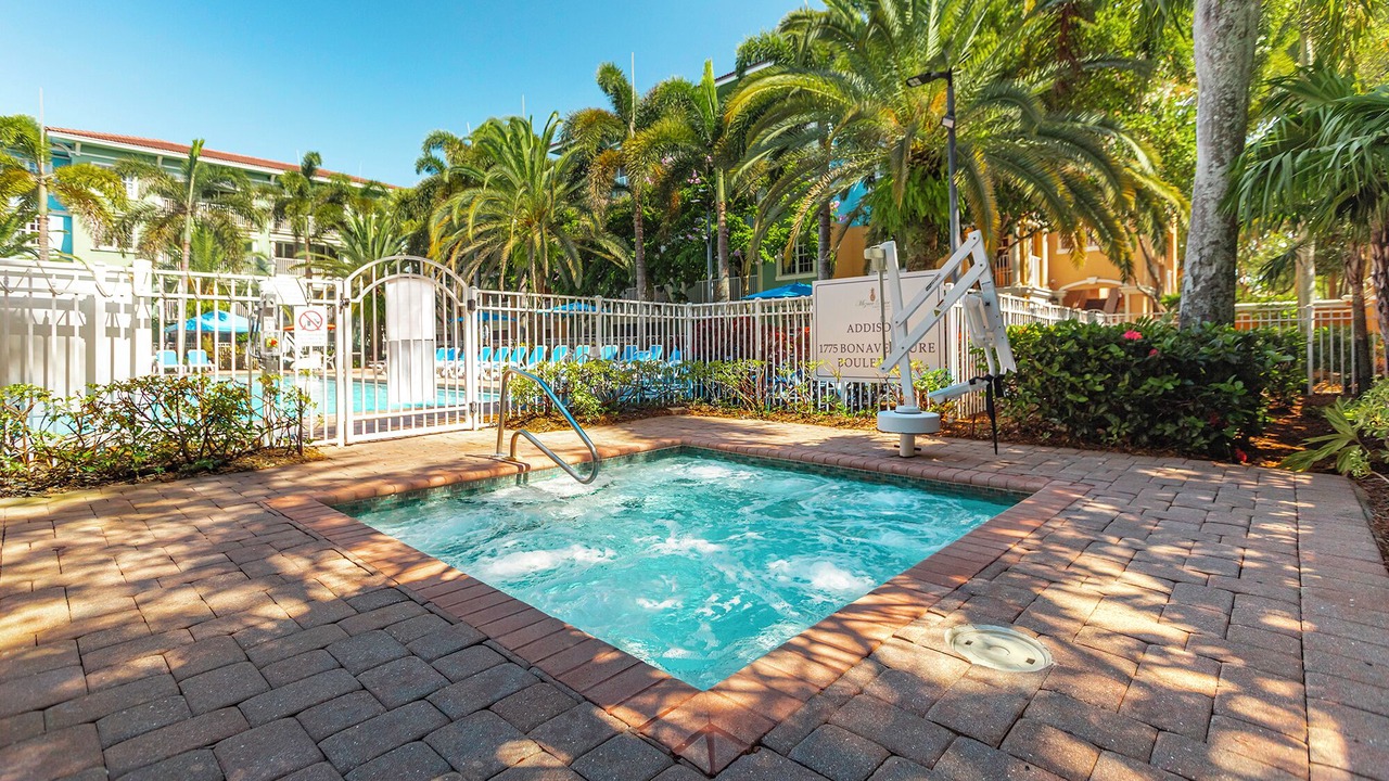 Photo of Outdoor in Weston