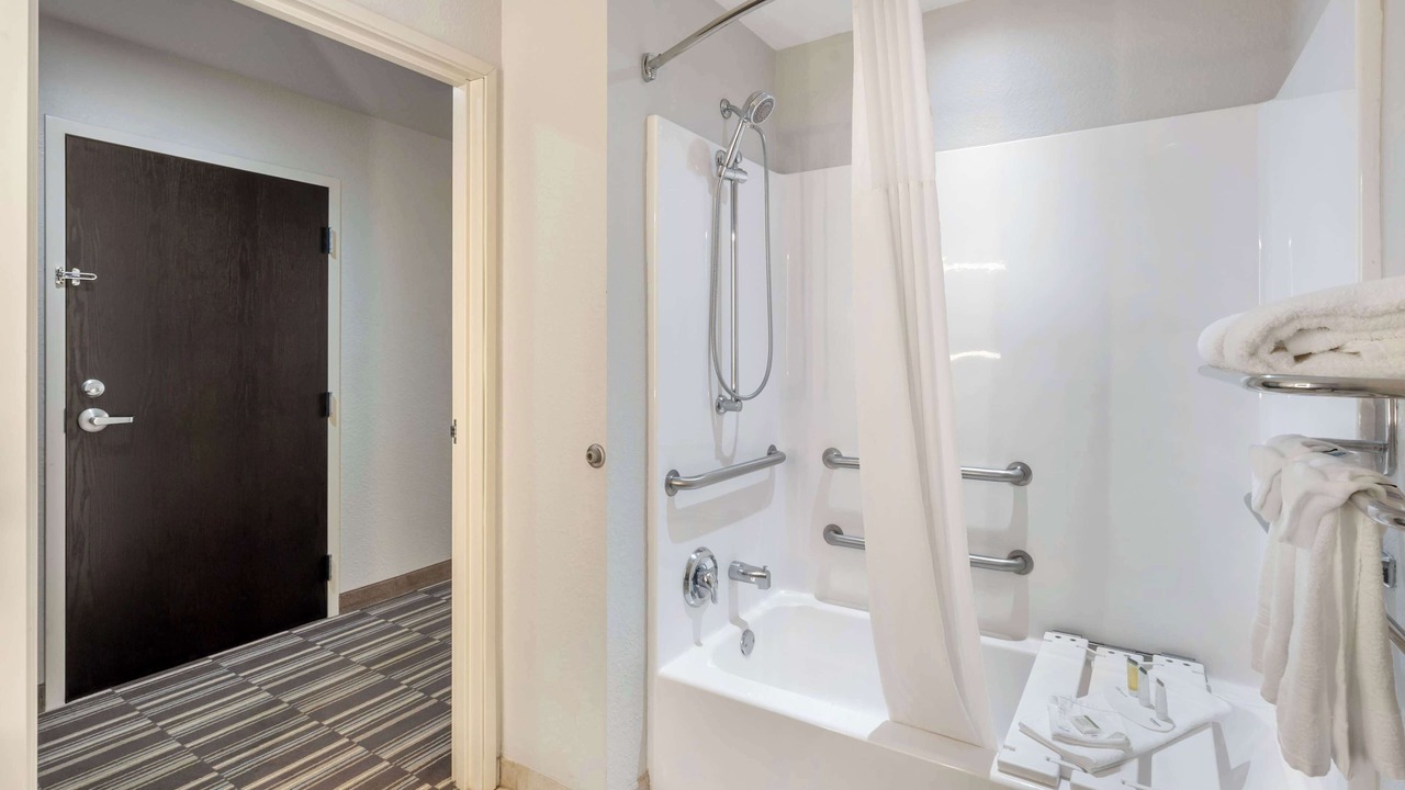Photo of Bedroom in Brooksville