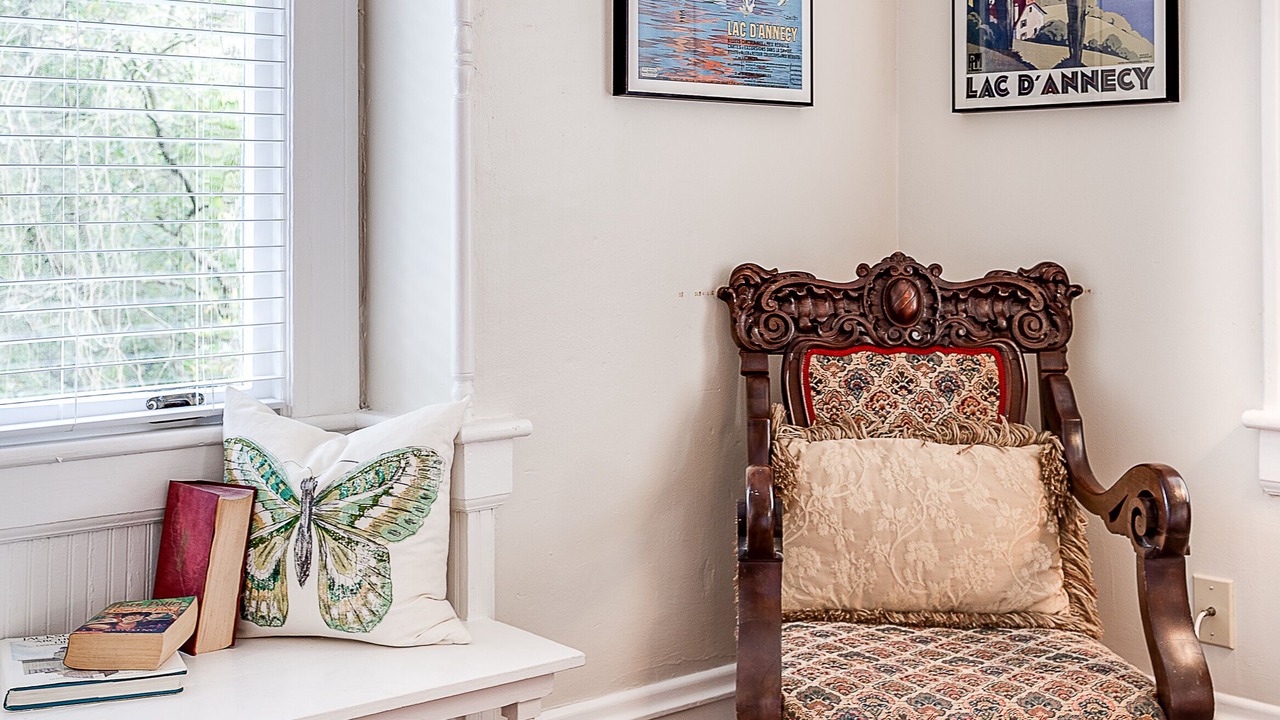 Photo of Bedroom in Five Points