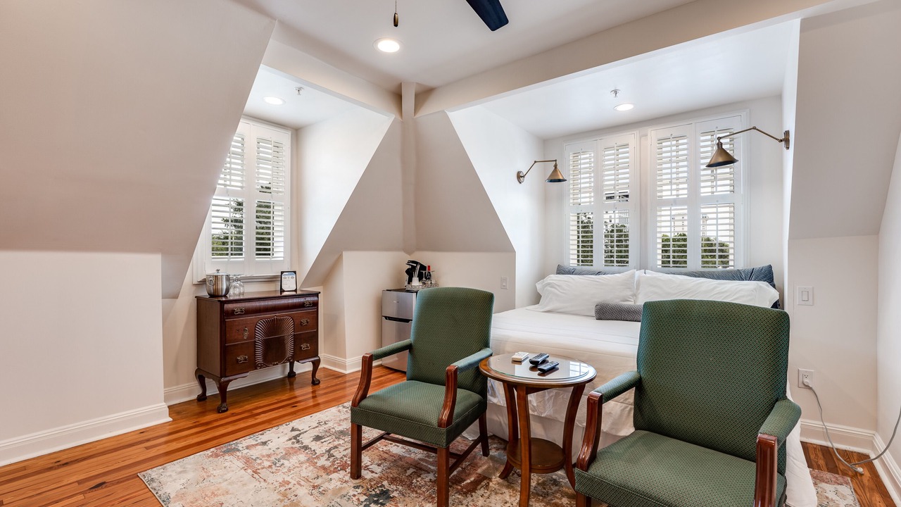 Photo of Bedroom in Five Points