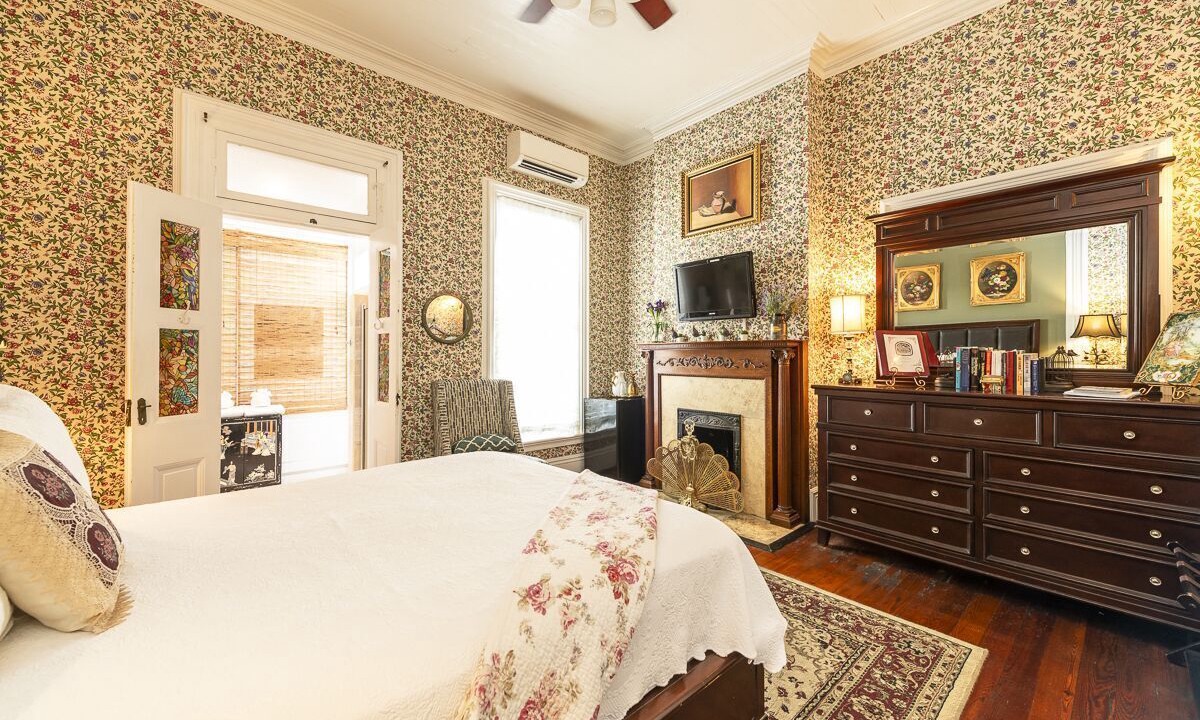 Photo of Bedroom in Historic Seaport