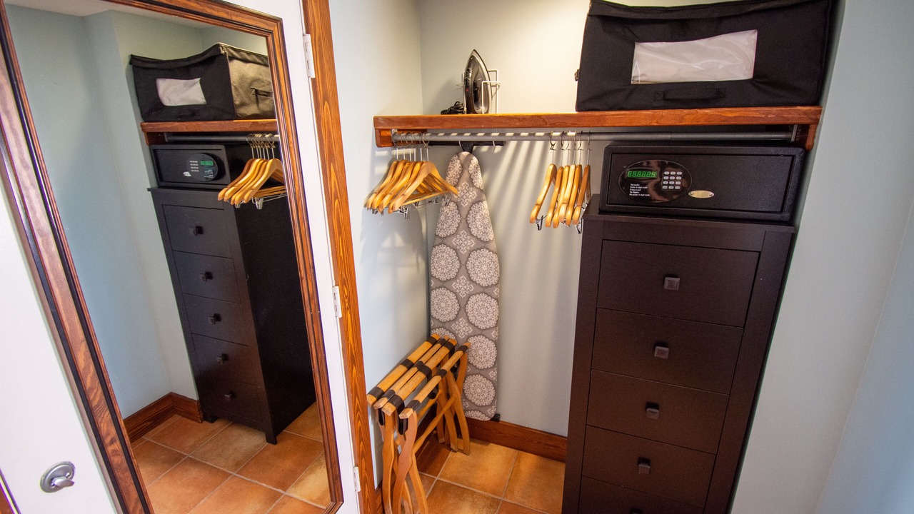 Photo of Bedroom in Vanderbilt Beach