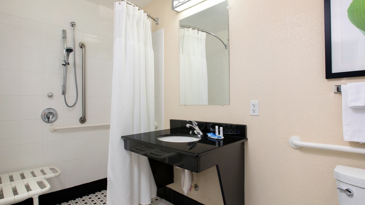 Photo of Bathroom in Plant City