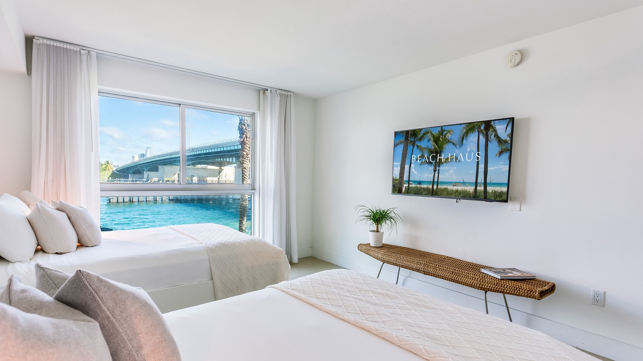 Photo of Bedroom in Bal Harbour