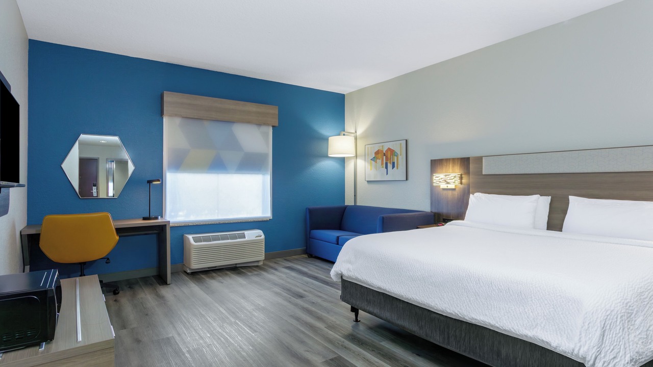Photo of Bedroom in Fairvilla